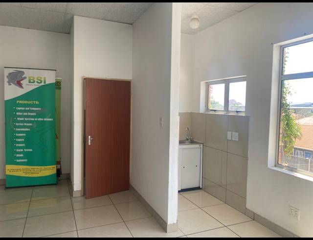 53M² BUILDING TO LET IN RUSTENBURG CENTRAL